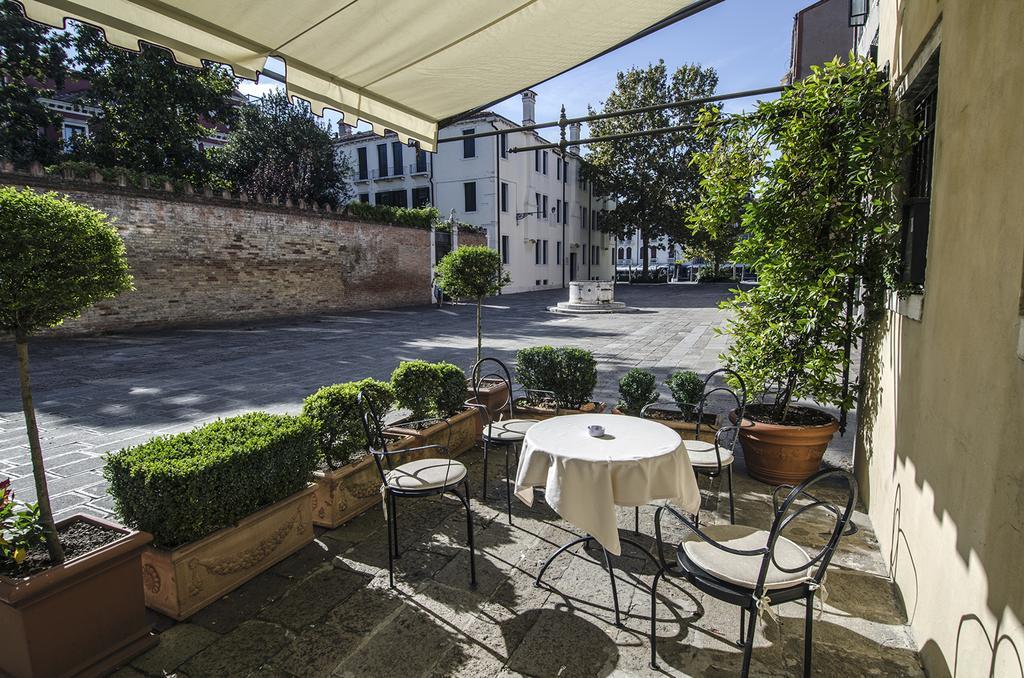 Ai Due Fanali Adults Only Hotel Venice Exterior photo